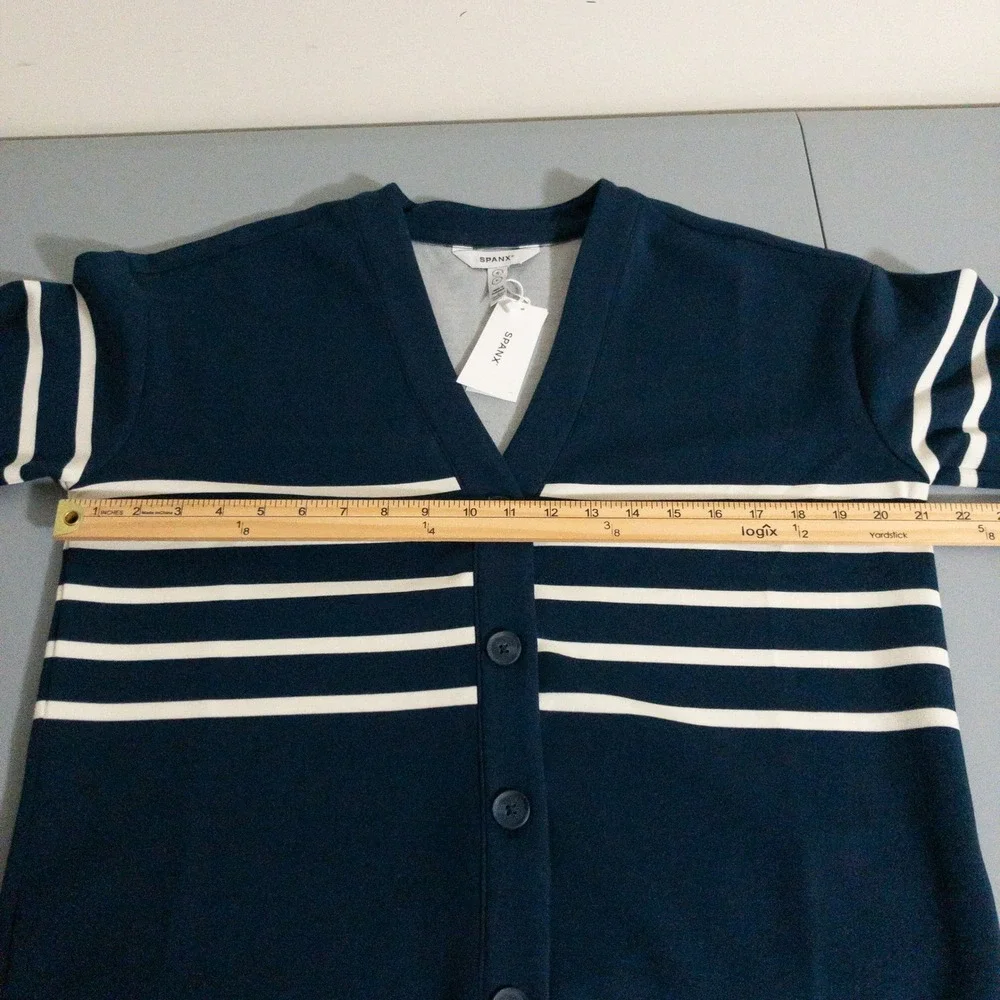 Spanx Air Essentials Womens Cardigan Small Blue Porcelain Stripe Coastal New - Picture 12 of 13